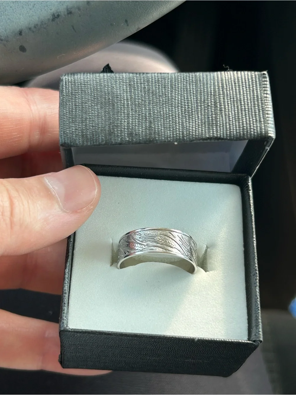 MENs-Engraved Wheat Band - sz 9 Silver .925
